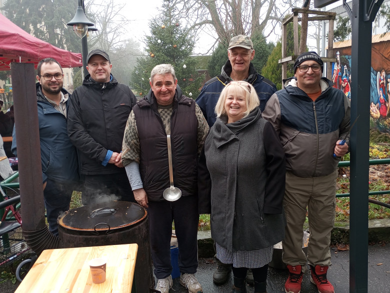Vianočná kapustnica spojená s vystúpením detí z MŠ Báhoň